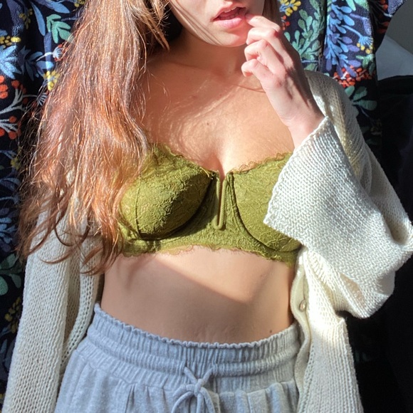 SOLD Auden Green Balconette Bra - Picture 4 of 4
